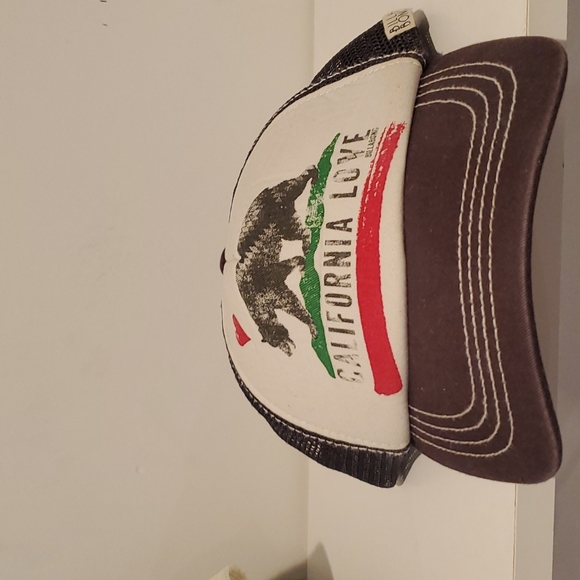 Billabong Cali love trucker surfer hat o/s - Picture 1 of 4